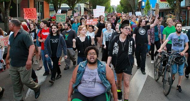 police-shooting-stolen-beer-protest