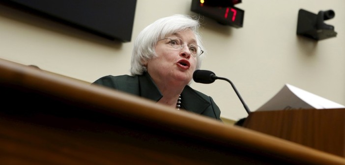 MW-DQ134_yellen_20150715120234_ZH